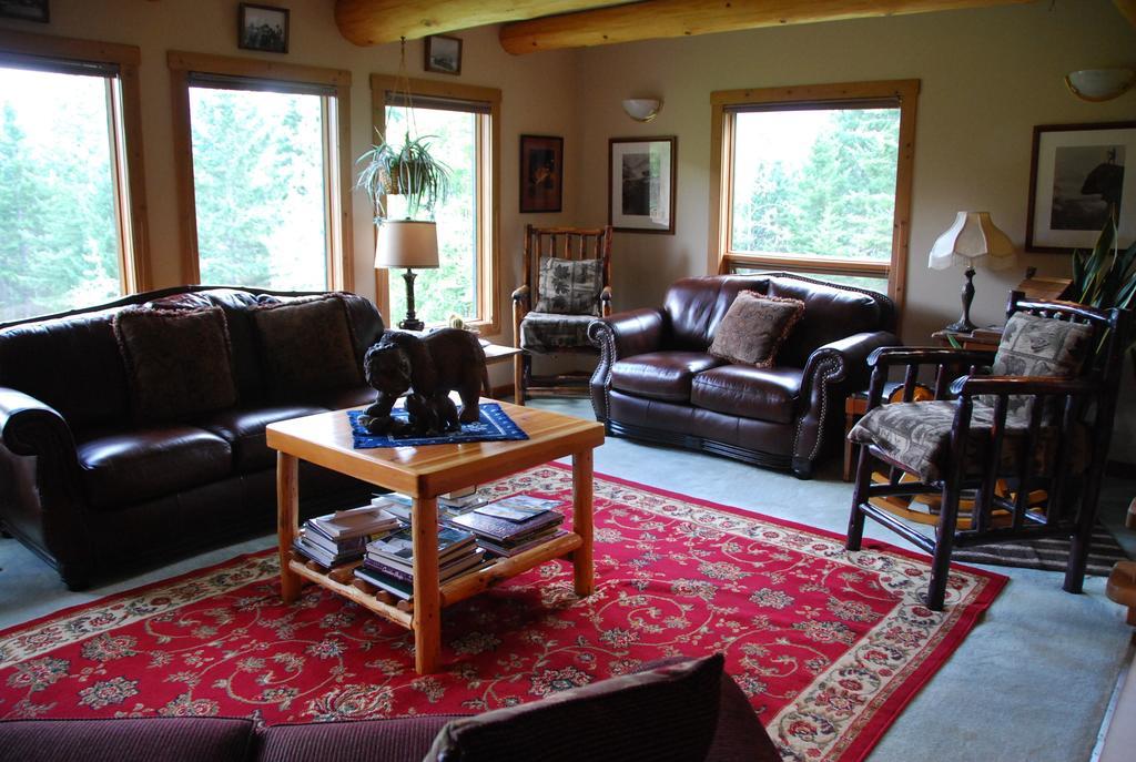 Kicking Horse Canyon Guest House Golden Zewnętrze zdjęcie
