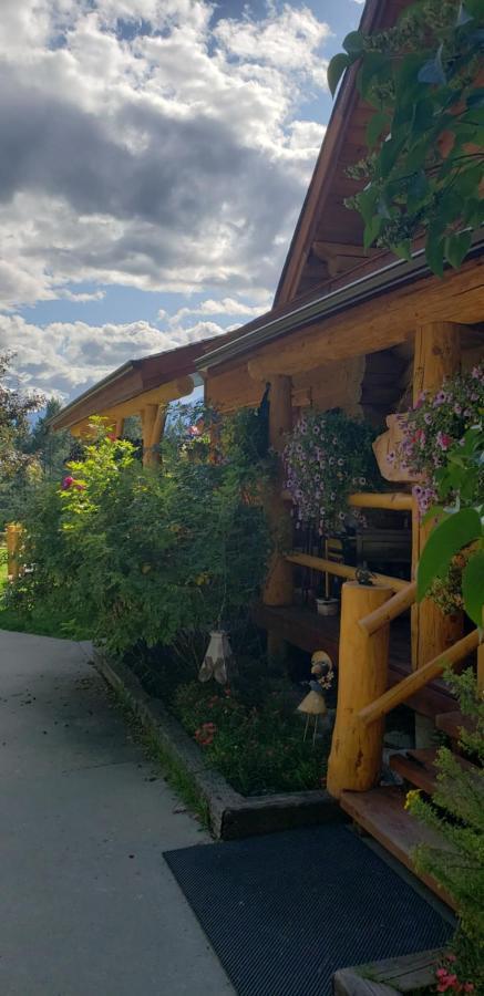 Kicking Horse Canyon Guest House Golden Zewnętrze zdjęcie